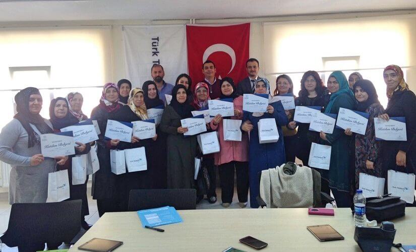 Türk Telekom, Ispartalı kadınlara teknoloji eğitimi verdi