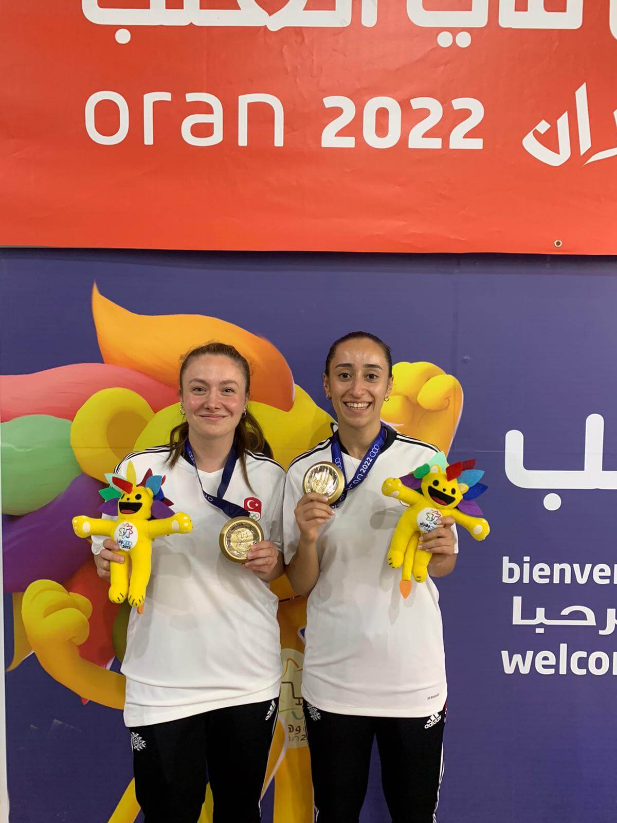Türk Telekom’un millî badmintoncuları Akdeniz Oyunları Şampiyonu oldu