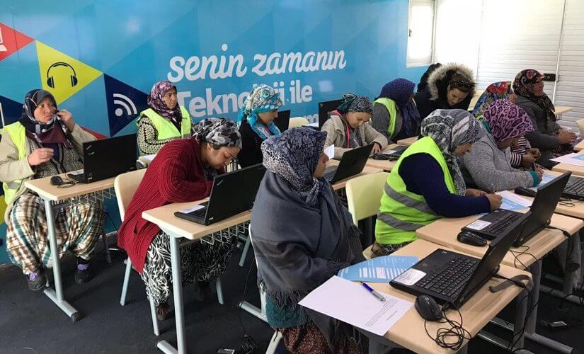 Türk Telekom, Kütahyalı kadınlara teknoloji eğitimi verdi